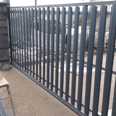 Ворота откатные Алютех в частный дом 3250x1500